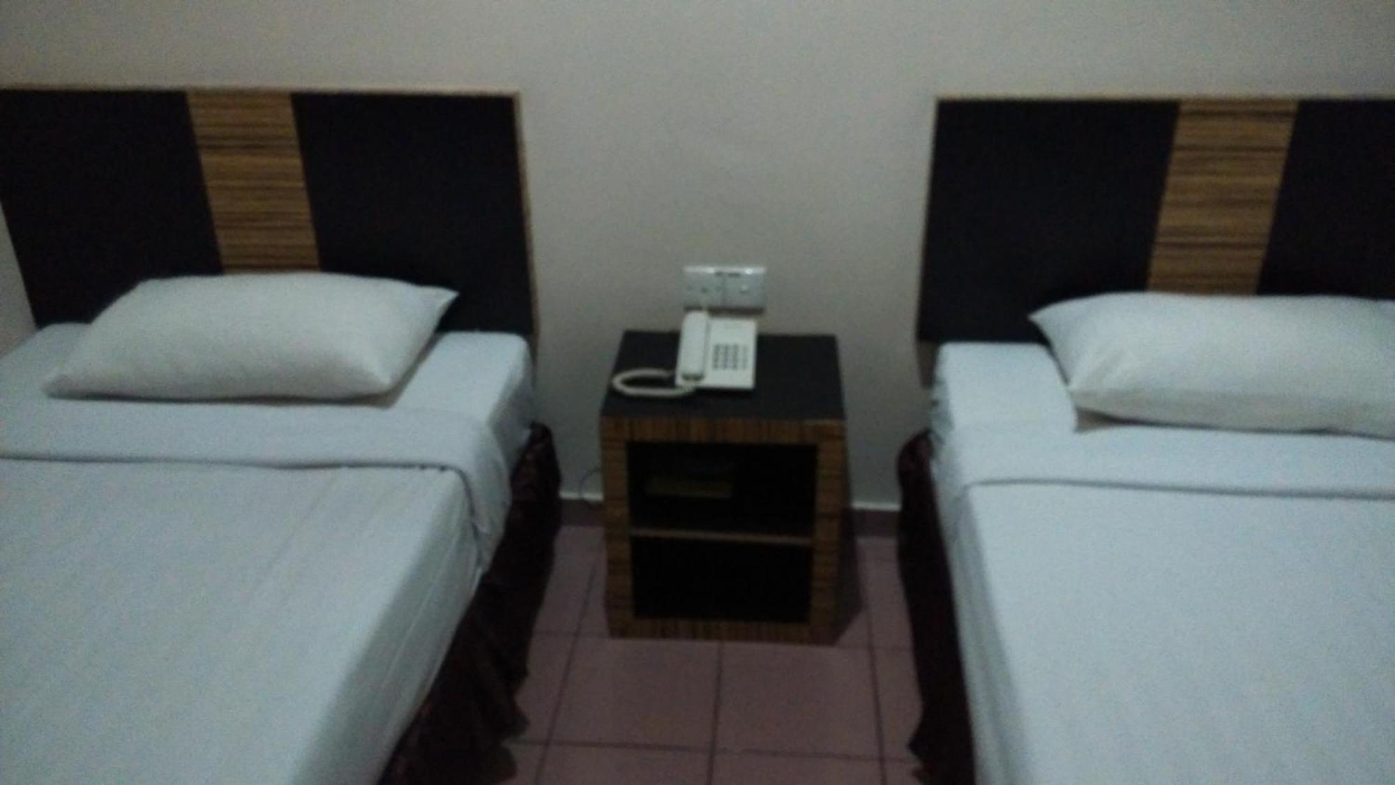 Hotel Traveller Kota Kinabalu Zimmer foto